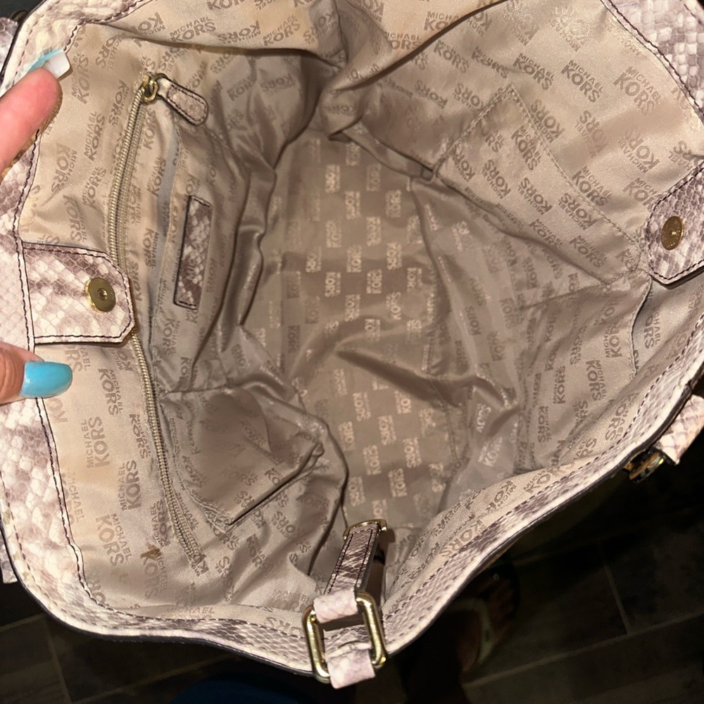 Michael Kors Beige Patterned Tote